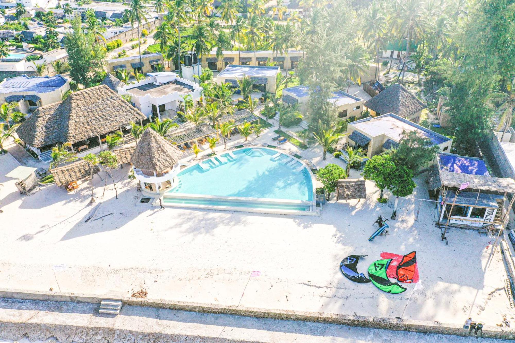 Jambo Beach Hotel Paje Exteriör bild
